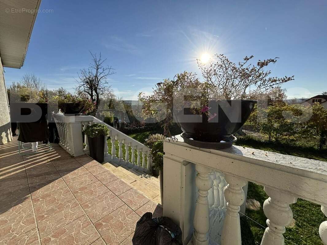 5f4bf975-1442-4ebd-9b44-dd000377c42e - Maison à MOUZON