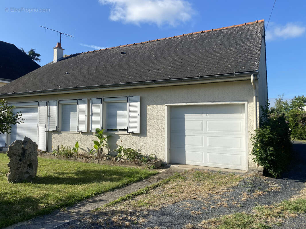Maison à GENNES