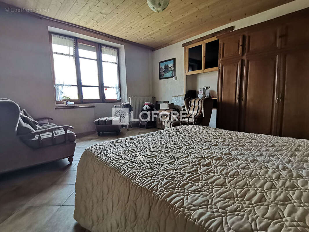 Maison à MONTAILLEUR