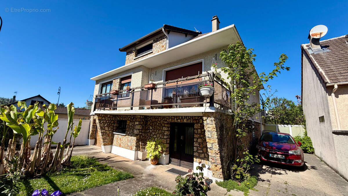 Maison à GARGES-LES-GONESSE