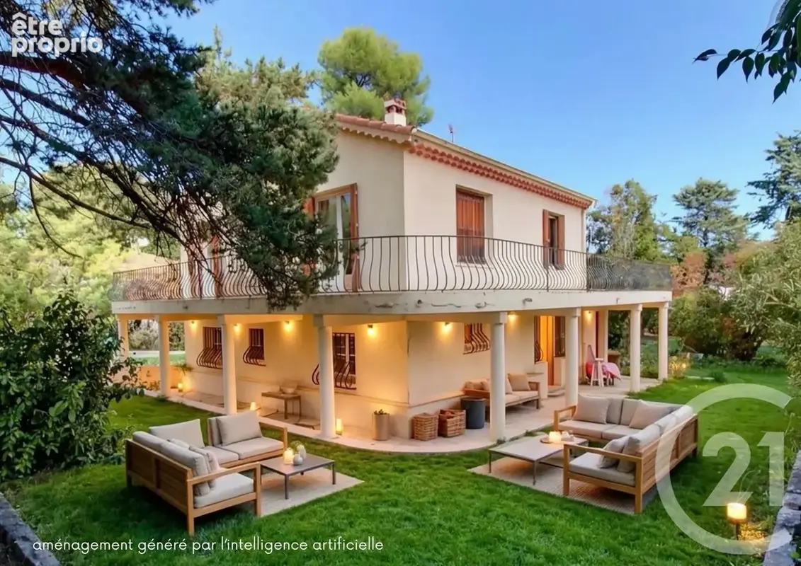 Maison à ROQUEFORT-LES-PINS