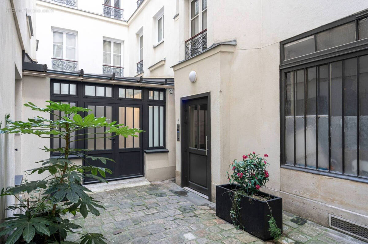 Appartement à PARIS-3E