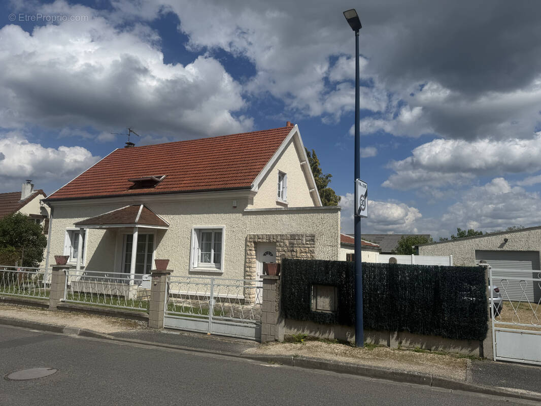 Maison à SEMOY