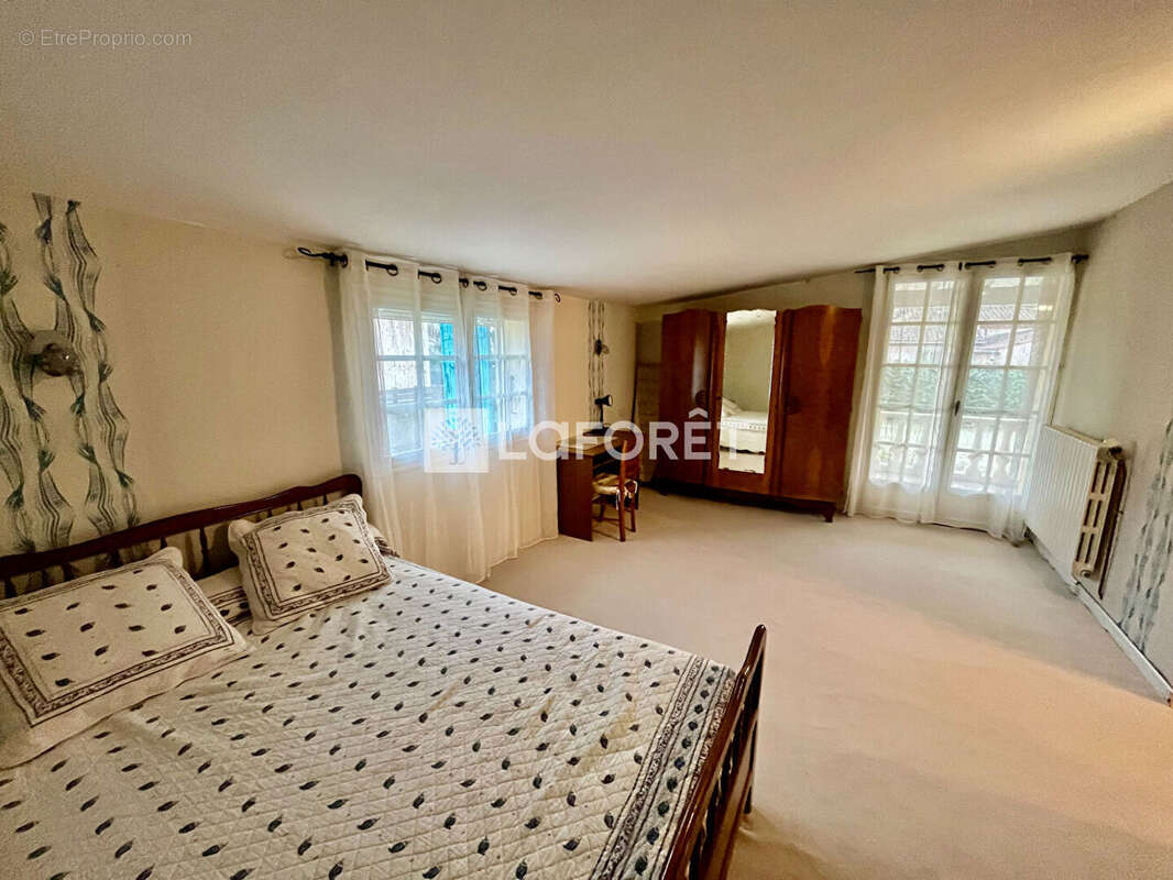 Maison à L&#039;ISLE-SUR-LA-SORGUE