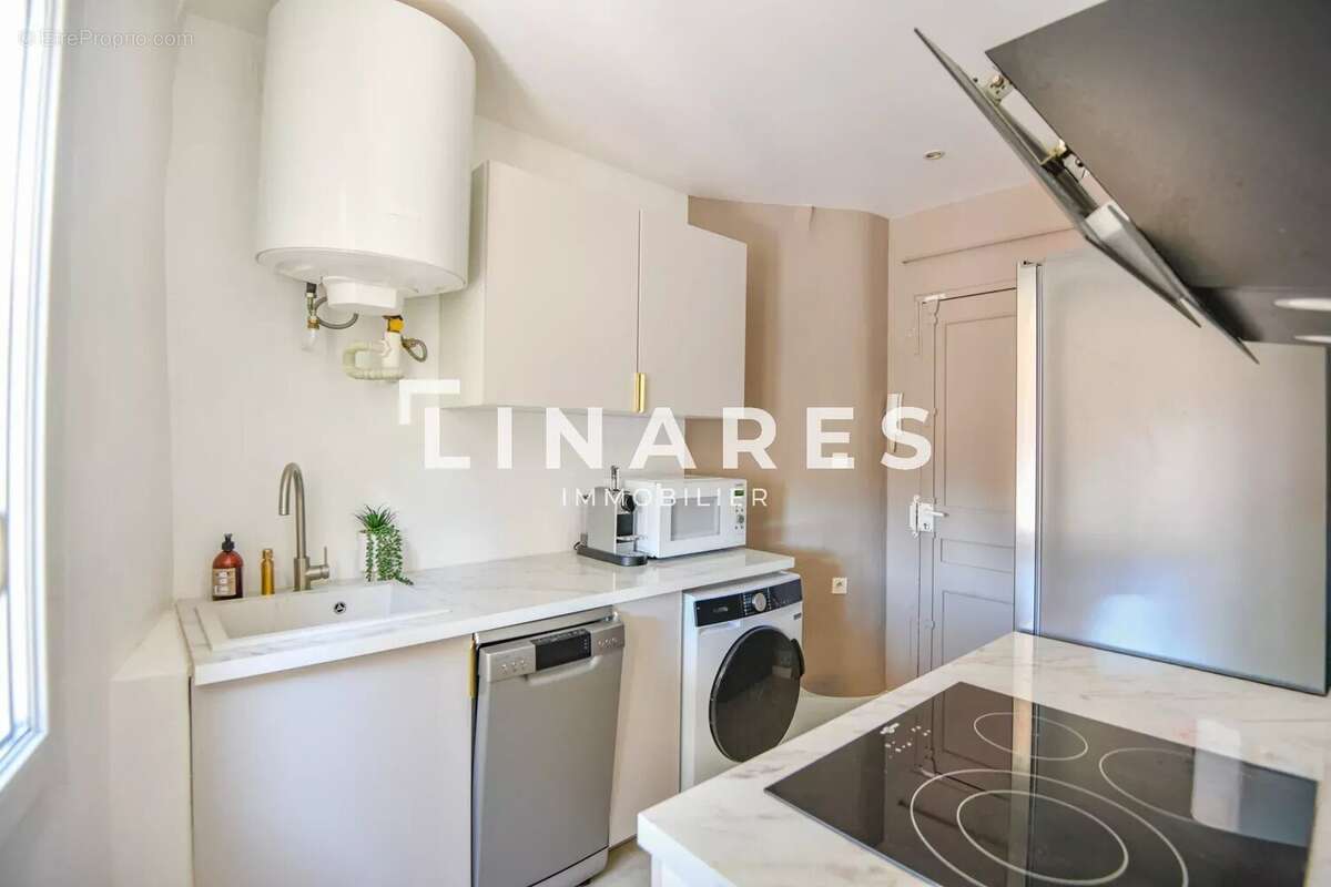 Appartement à MARSEILLE-6E