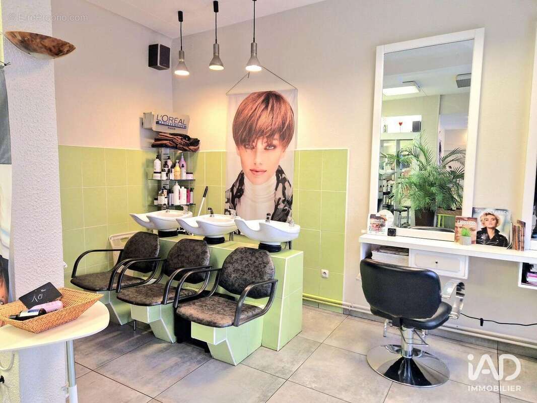 Photo 4 - Commerce à LE PONT-DE-CLAIX