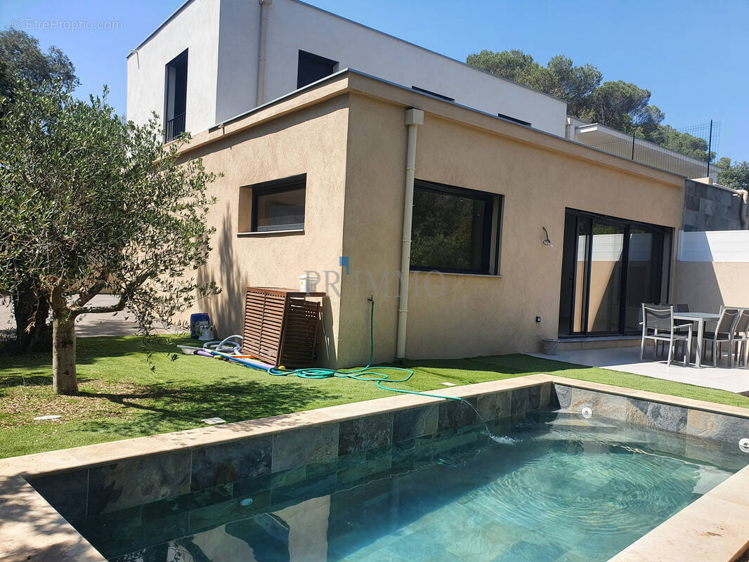 Maison à SAINT-RAPHAEL