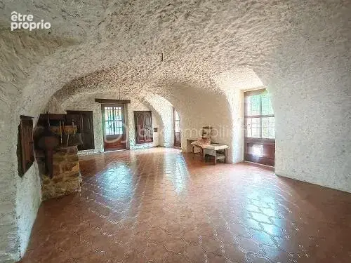 *** rousson – authentique mas en pierre de 272 m² avec piscine couverte, terrain de 2 610 m² garages boxs à chevaux *** - photo 6