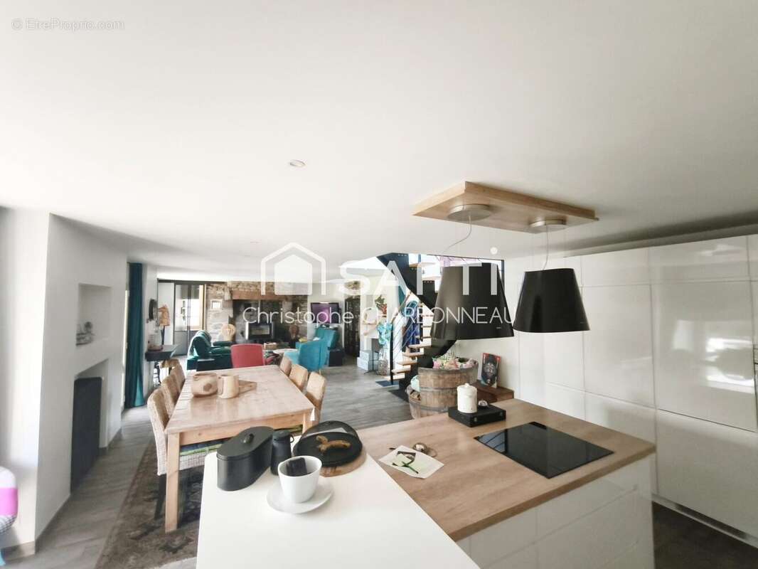 Photo 3 - Maison à BONNEMAIN