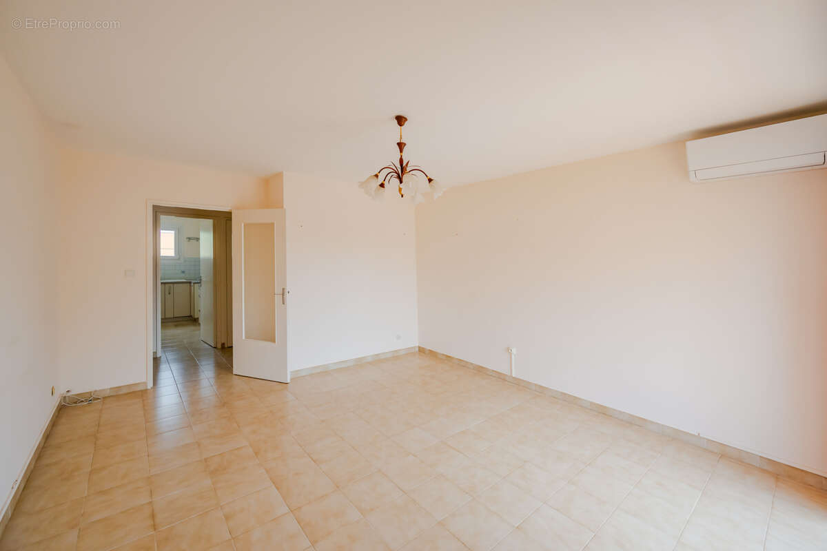 T3 traversant, balcon sud, parking privatif ... - photo 4