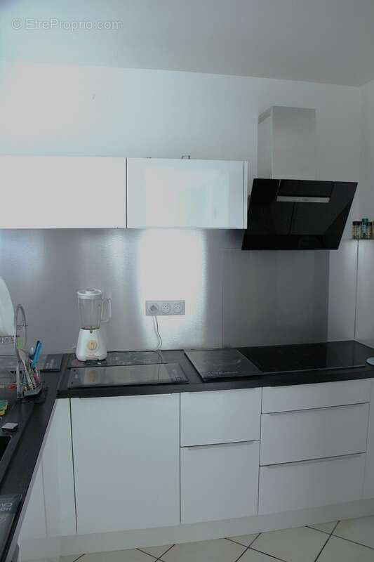 Superbe Duplex T4 de 105 m² – Vues Mer, Forêt et Parc – Baie-Mahault - photo 13