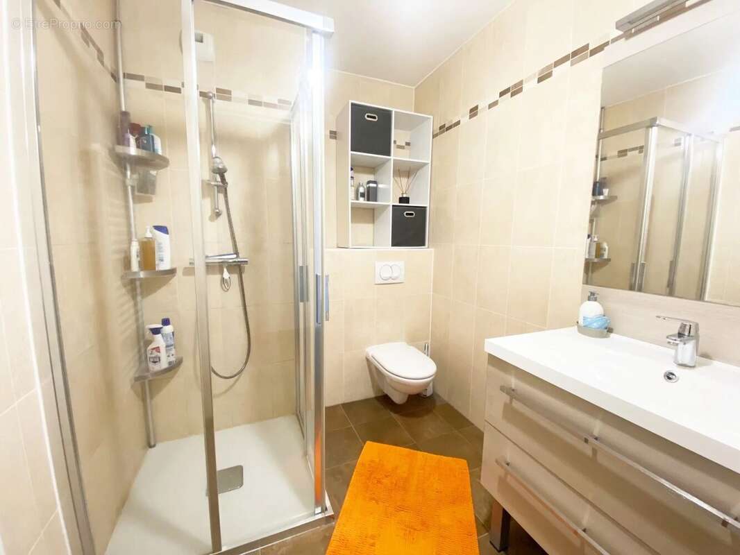 Appartement à SAINTE-GENEVIEVE-DES-BOIS