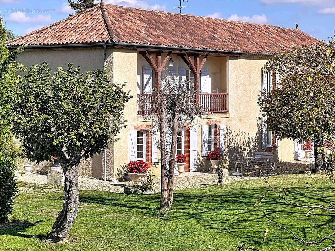 Maison à MIRANDE