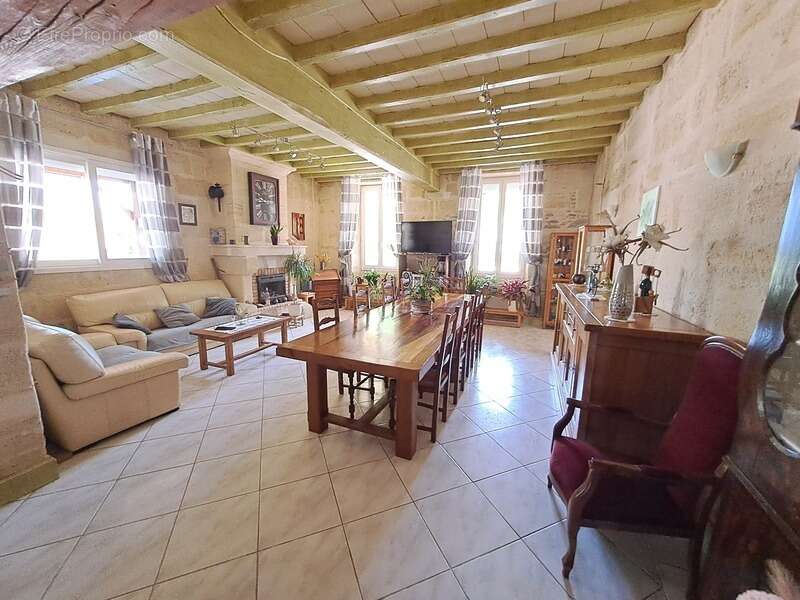 Maison à SAINT-ANDRE-DE-CUBZAC