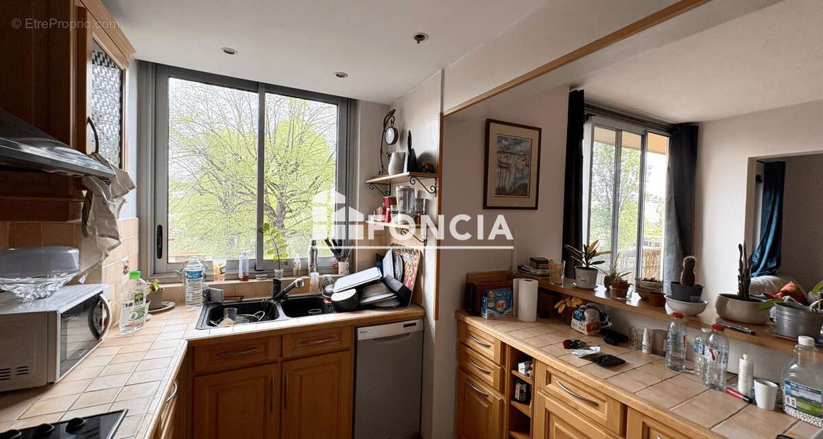 Appartement à FRESNES