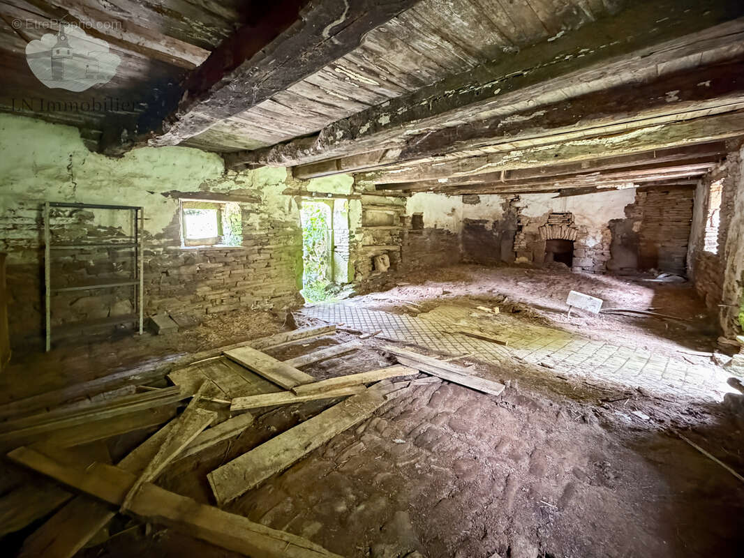 Maison à MELGVEN