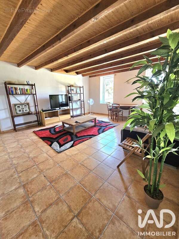 Maison 279 m² à Braud-Et-Saint-Louis  - photo 6