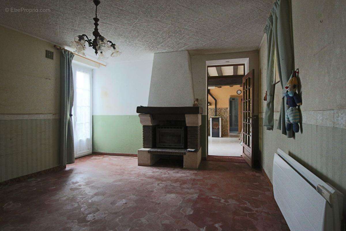 Maison en pierre avec fort potentiel d'aménagement à quelques minutes de Villers-Cotterêts - photo 5