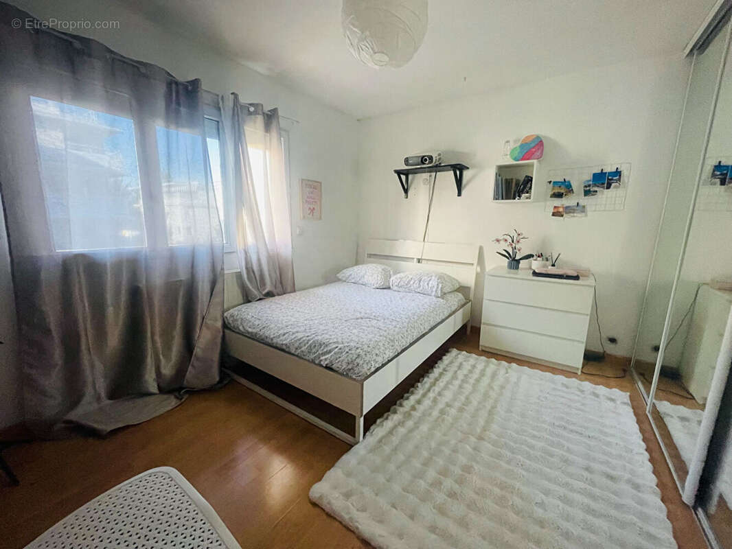 Maison à SARTROUVILLE