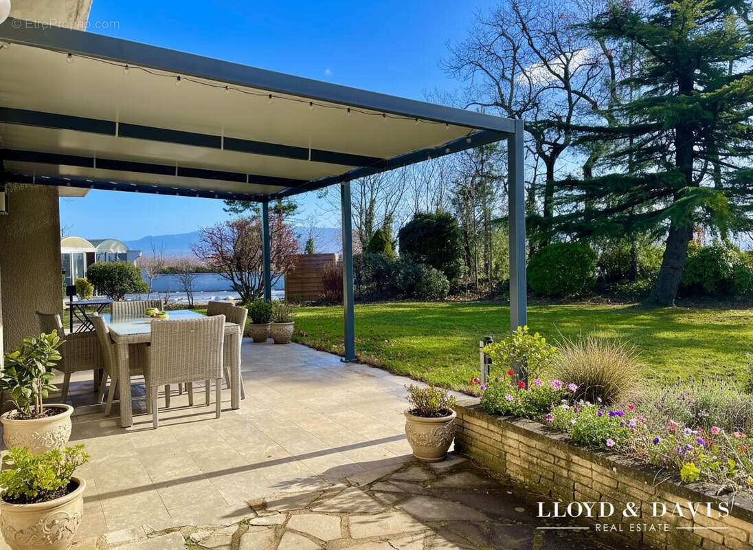 Maison à SAINT-MARCEL-LES-VALENCE