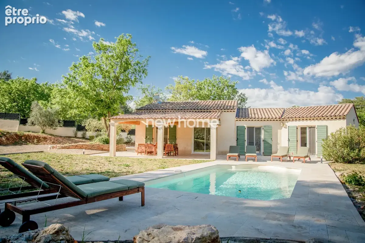 Villa de plain-pied avec piscine et vaste terrain - photo 2