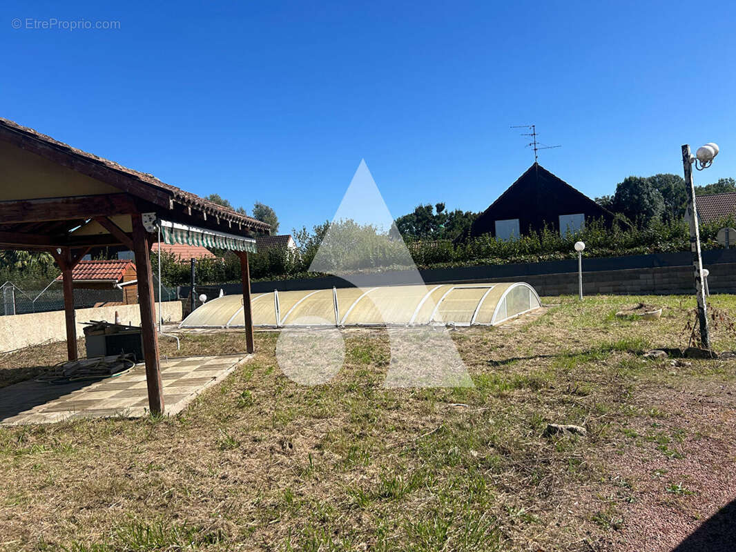 Maison à CHAMPFORGEUIL