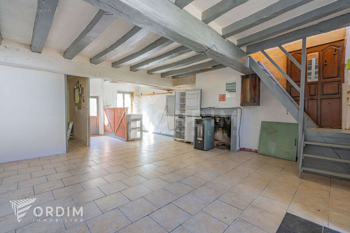 Maison à SAINT-SAUVEUR-EN-PUISAYE