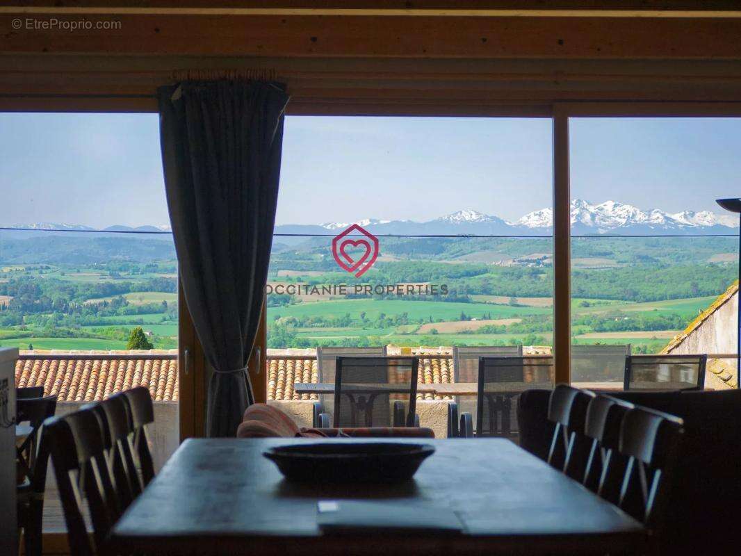 Maison de village avec superbe vue sur les Pyrénées - photo 2