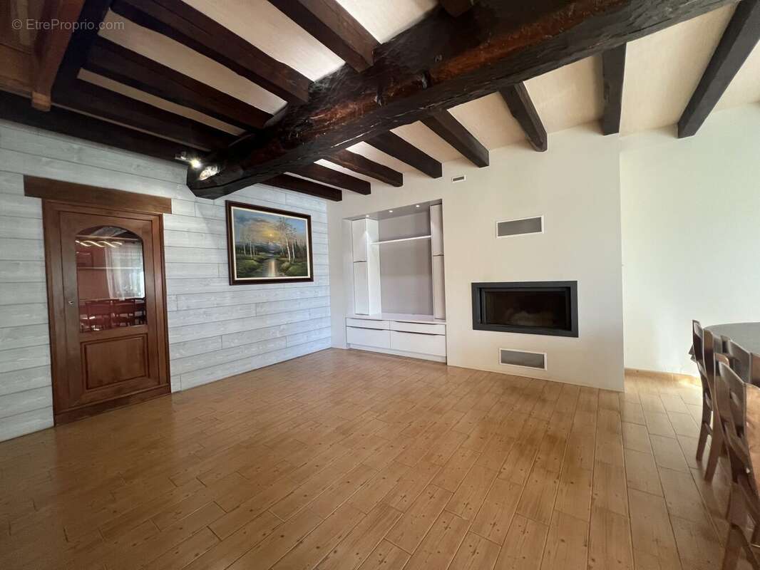 Maison à CARO