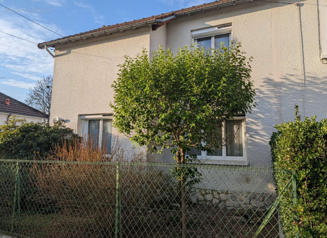 Maison à CHATELLERAULT
