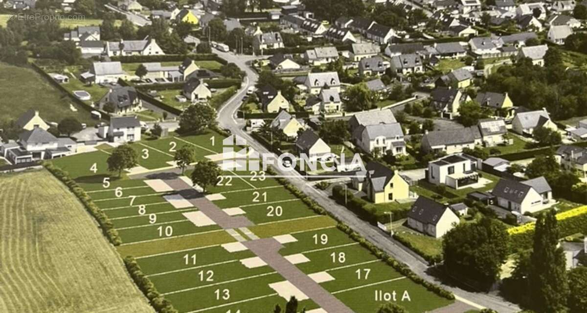 Terrain à LE VIVIER-SUR-MER