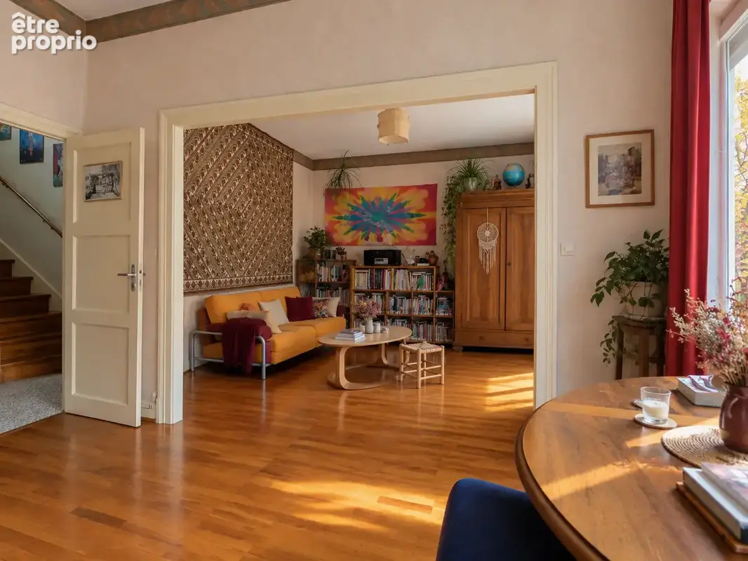 Maison rénovée 3 chambres - proche du centre ville - BOURG EN BRESSE - photo 5