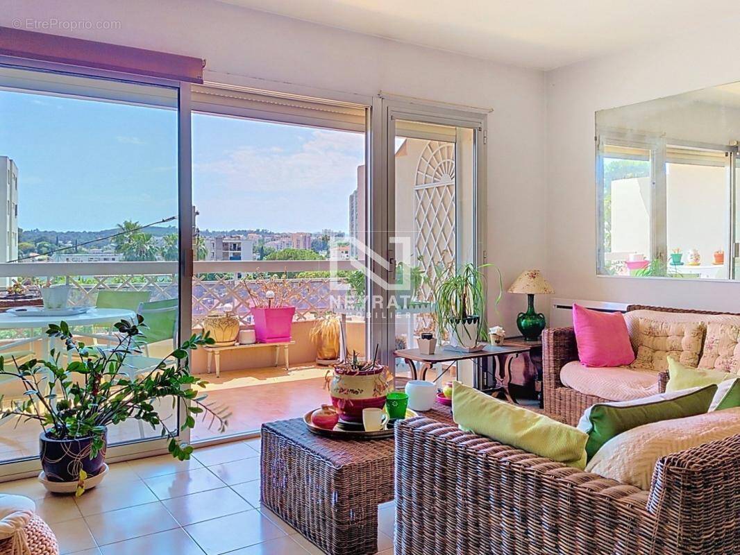 Photo Appartement à Le Cannet au prix de 259 000€