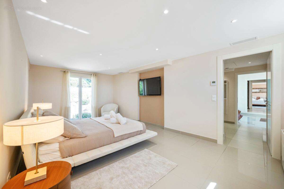 Maison à MOUANS-SARTOUX