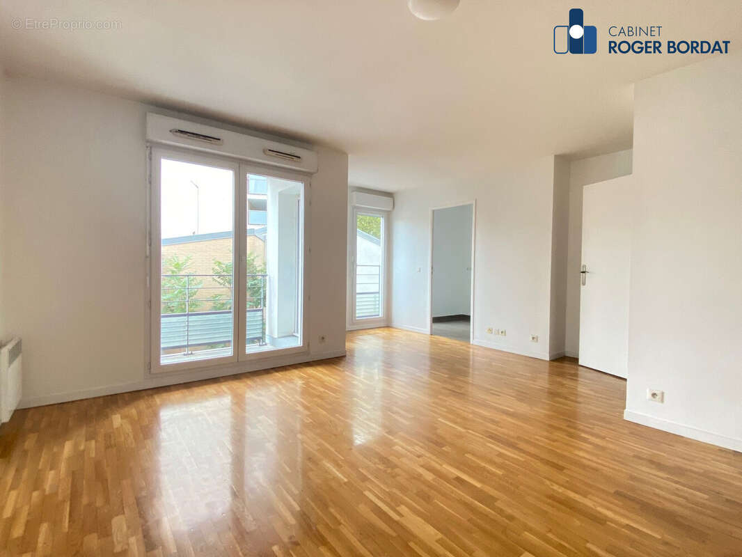 Appartement 59 m² à Saint-Ouen  - photo 4