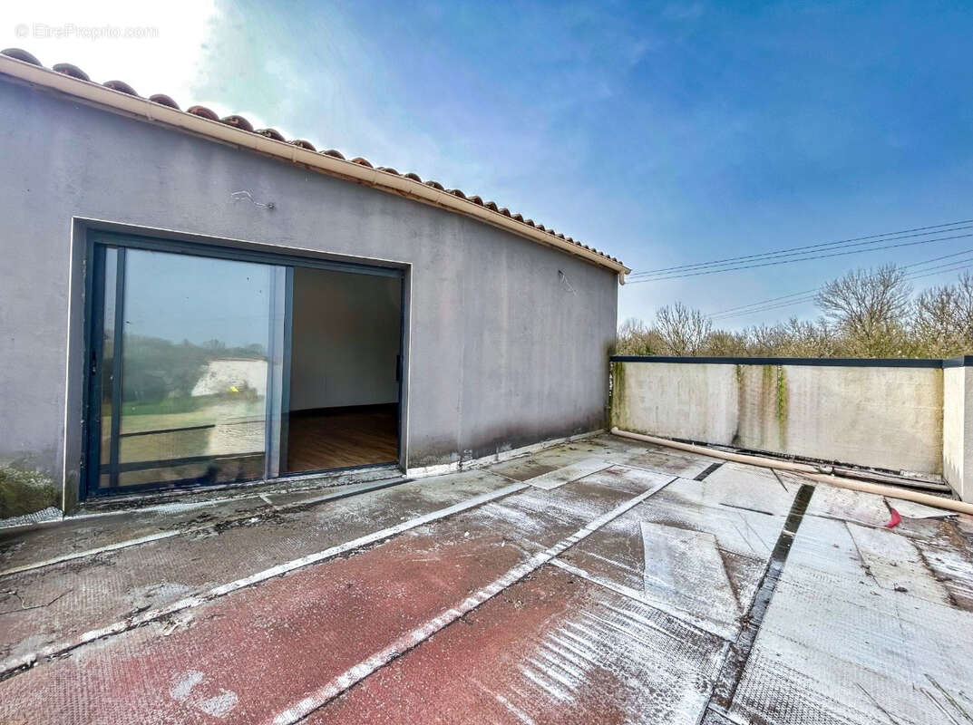 Maison à TONNAY-CHARENTE