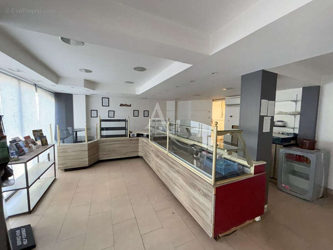 Commerce à VERN-D&#039;ANJOU