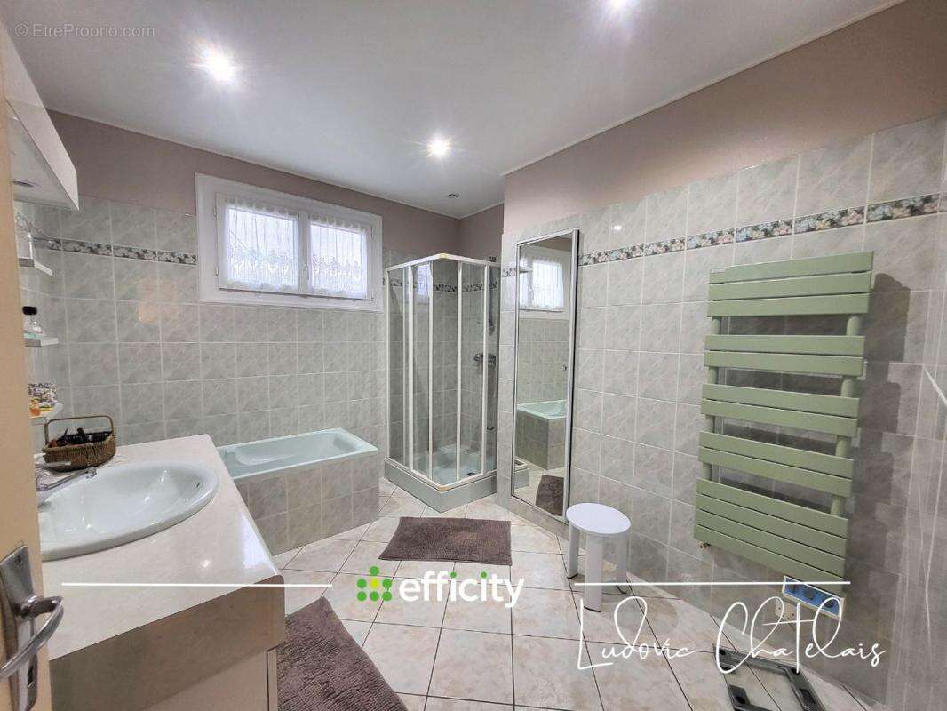 Maison à SAINT-GILLES