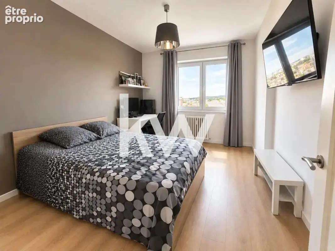 Appartement 4 pièces 103 m² à vendre à Saint-Etienne (42000) - photo 9