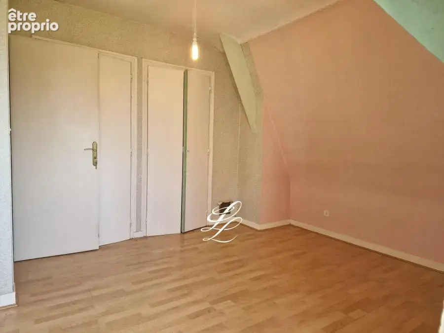 Maison 160 m² à Yvre-L'eveque  - photo 27