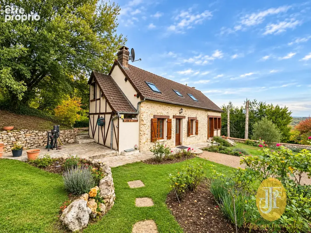 Charmante maison en pierre sur 3000 m2 de terrain - photo 3