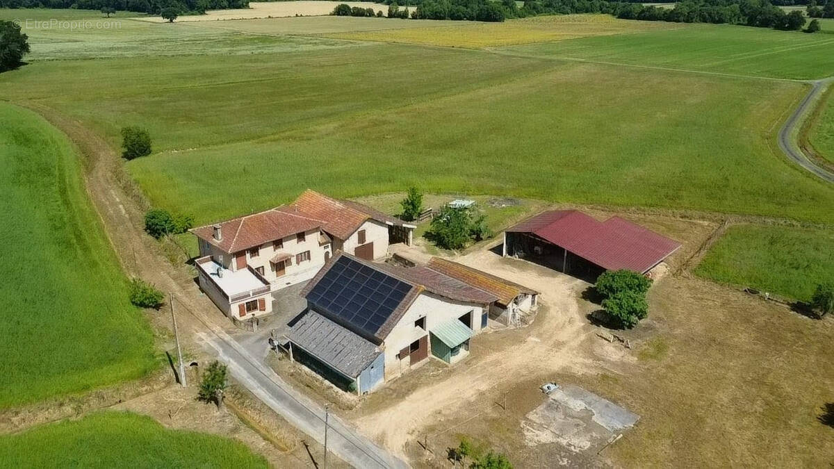 Maison à HAGETMAU