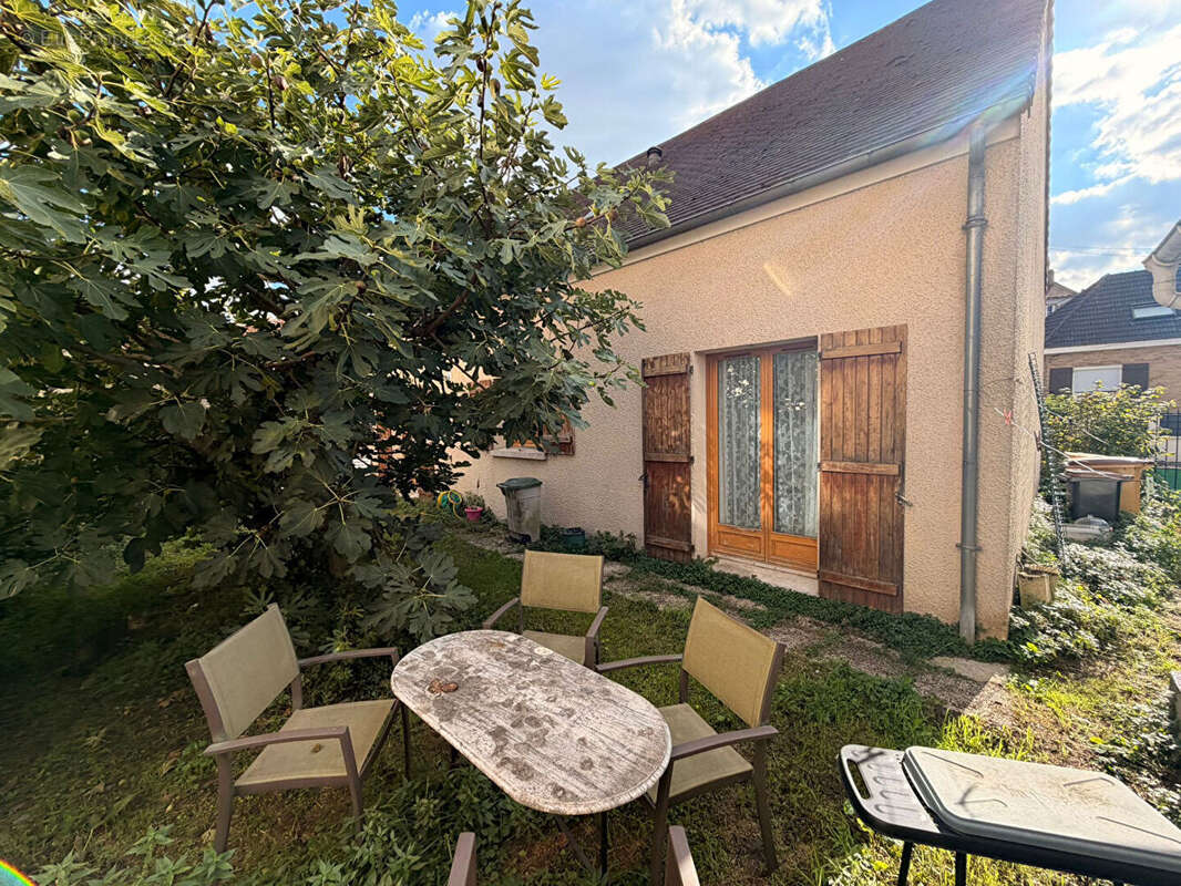Maison à BOBIGNY