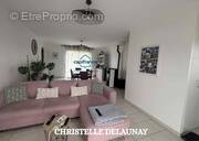 Maison à CHAMPGENETEUX