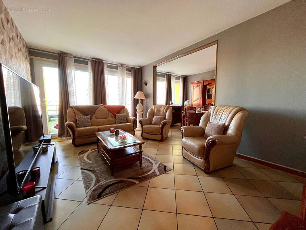 Appartement à RIS-ORANGIS