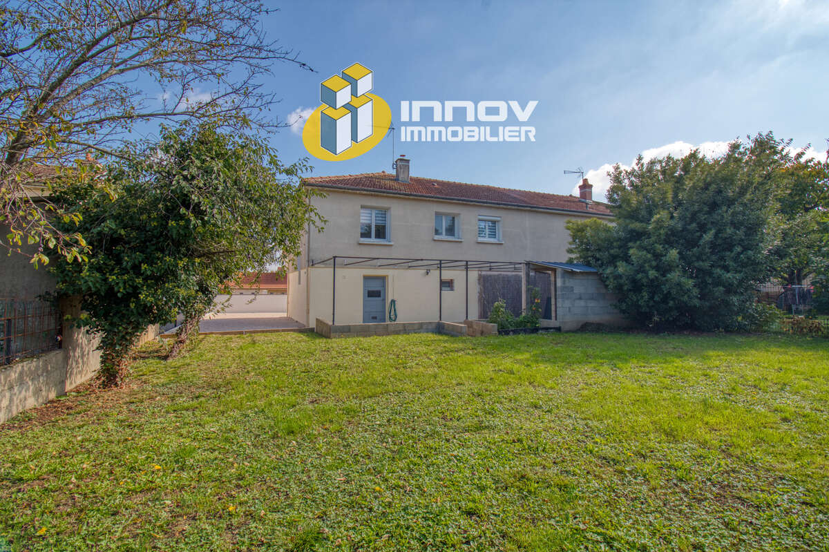 Maison à CHATENOY-LE-ROYAL