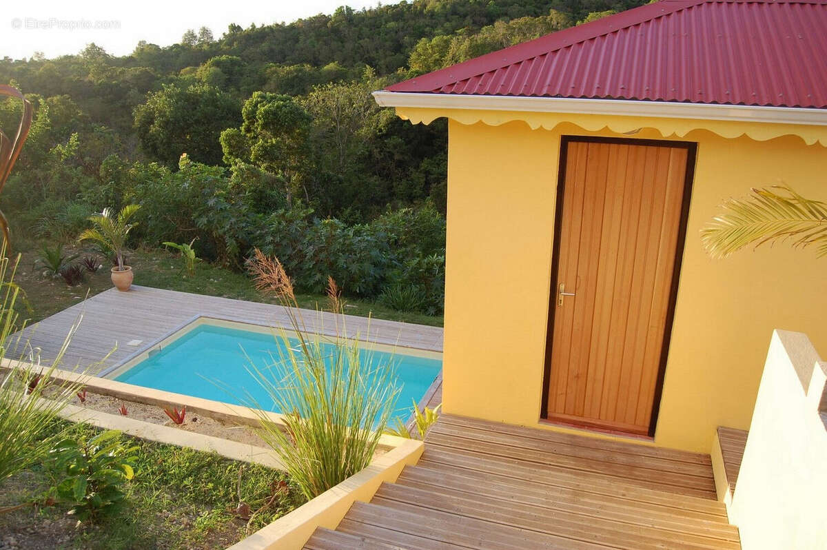 Maison à GRAND-BOURG