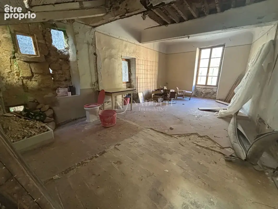 Maison de village A REHABILITER Cadenet 150 m2 - photo 15