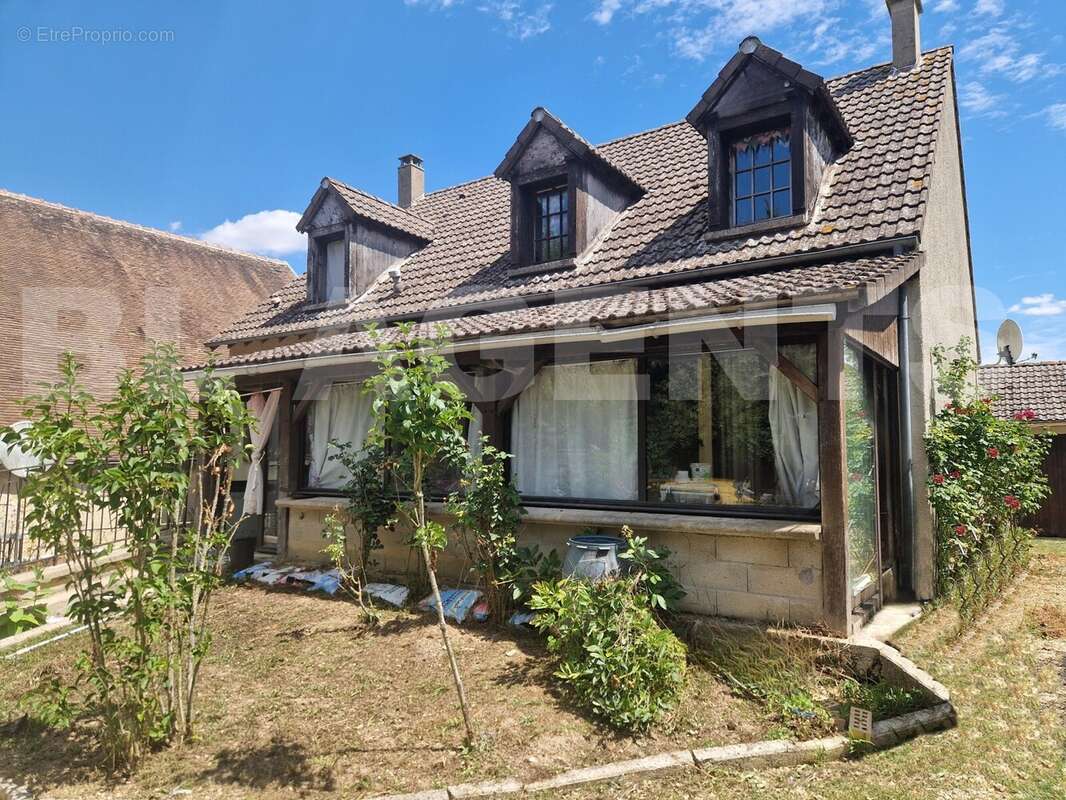 20250718_140634_inPixio - Maison à PERCENEIGE