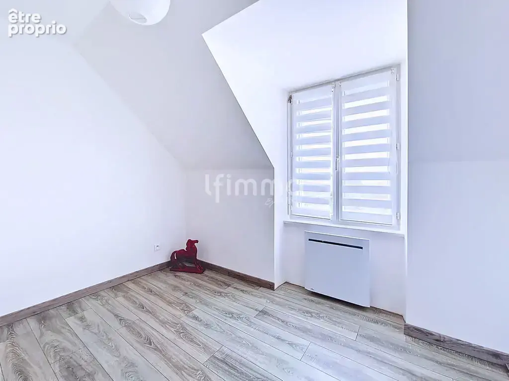 Maison, 6 pièces de 145 m² à Ploéven 29550 - photo 15